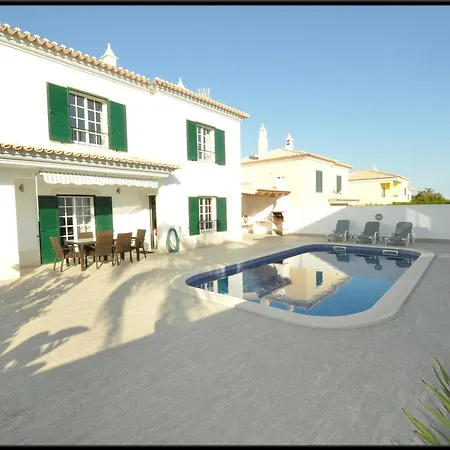 Vila Beatriz Villa *